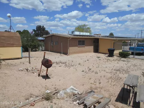Exterior - 894 S Post Rd, Benson, AZ 85602 photo 5 of 10