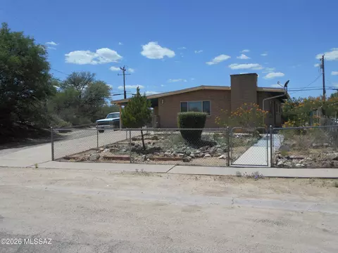 894 S Post Rd, Benson, AZ 85602