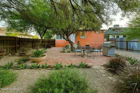Exterior - 528 E 2nd St, Tucson, AZ 85705 photo 6 of 12
