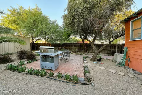 Exterior - 528 E 2nd St, Tucson, AZ 85705 photo 9 of 12