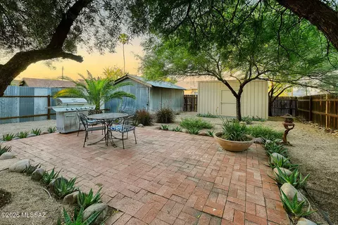 Exterior - 528 E 2nd St, Tucson, AZ 85705 photo 5 of 12
