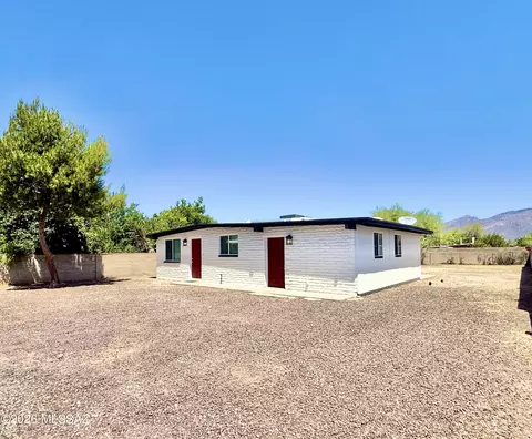 5245 E Camden St, Tucson, AZ 85712