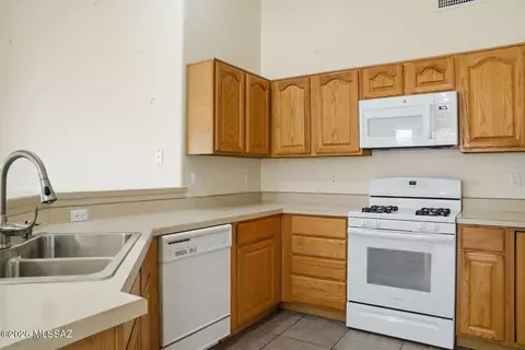 Kitchen - 10227 E Watson Dr, Tucson, AZ 85730 photo 2 of 5
