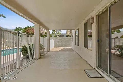 Exterior - 10227 E Watson Dr, Tucson, AZ 85730 photo 4 of 11