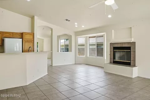 Living - 10227 E Watson Dr, Tucson, AZ 85730 photo 6 of 7