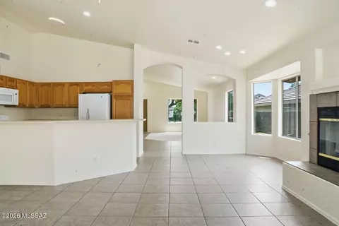 Living - 10227 E Watson Dr, Tucson, AZ 85730 photo 7 of 7