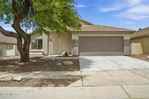 Exterior - 10227 E Watson Dr, Tucson, AZ 85730 photo 3 of 11
