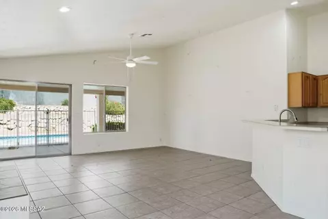 Living - 10227 E Watson Dr, Tucson, AZ 85730 photo 5 of 7