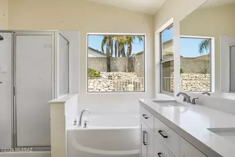 Bath - 10227 E Watson Dr, Tucson, AZ 85730 photo 4 of 4