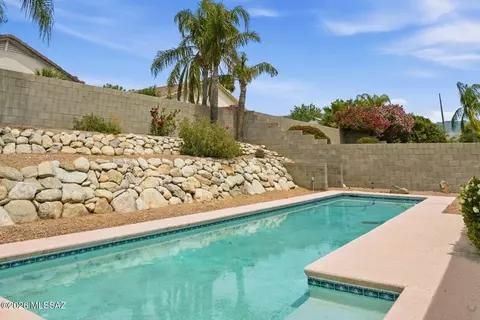Exterior - 10227 E Watson Dr, Tucson, AZ 85730 photo 7 of 11