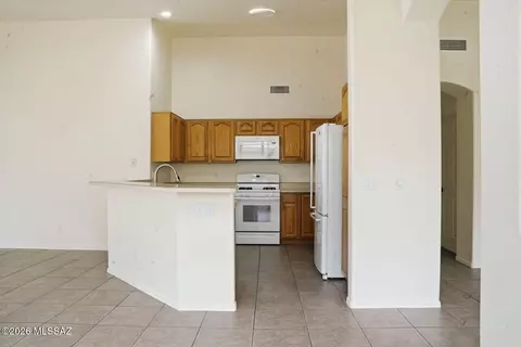 Kitchen - 10227 E Watson Dr, Tucson, AZ 85730 photo 1 of 5