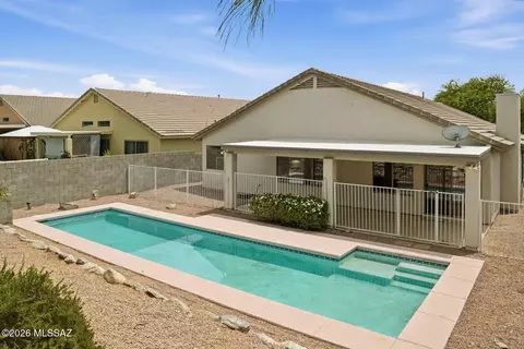 10227 E Watson Dr, Tucson, AZ 85730