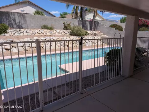 10227 E Watson Dr, Tucson, AZ 85730