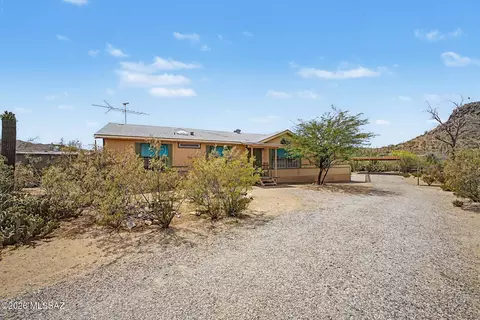 6670 N Desert View Dr, Tucson, AZ 85743