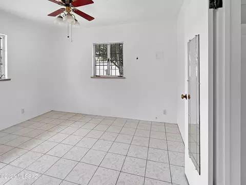 Bedroom - 1038 E Blanton Dr, Tucson, AZ 85719 photo 1 of 4