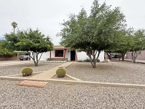 Exterior - 1038 E Blanton Dr, Tucson, AZ 85719 photo 1 of 4
