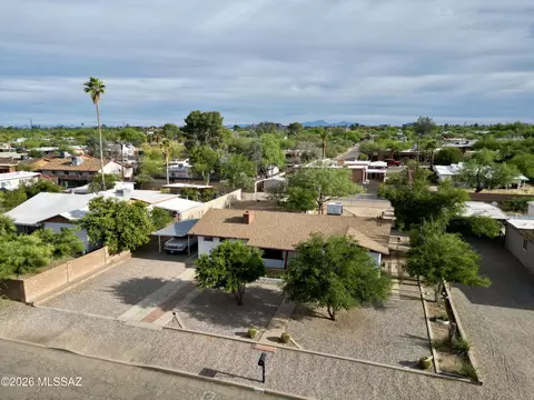View/Area - 1038 E Blanton Dr, Tucson, AZ 85719 photo 4 of 4