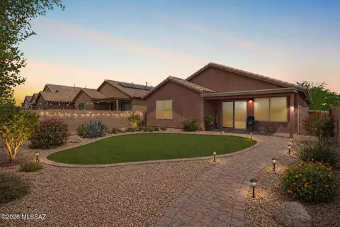 8569 W Amazilia Pl, Tucson, AZ 85757