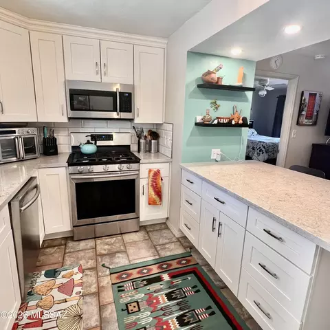424 S Paseo Aguila #C, Green Valley, AZ 85614