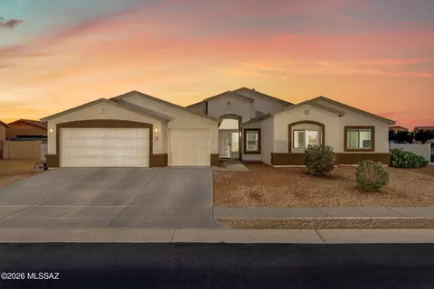 6399 W Royal Fern Dr, Tucson, AZ 85757