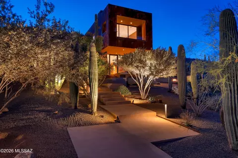 9971 N Silverbell Rd, Tucson, AZ 85743