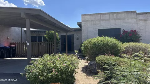 8126 N Madrid Dr, Tucson, AZ 85704