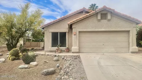 226 S Sonoran Heights Dr, Tucson, AZ 85748