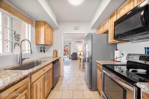 1208 S Alpine Cir, Green Valley, AZ 85614