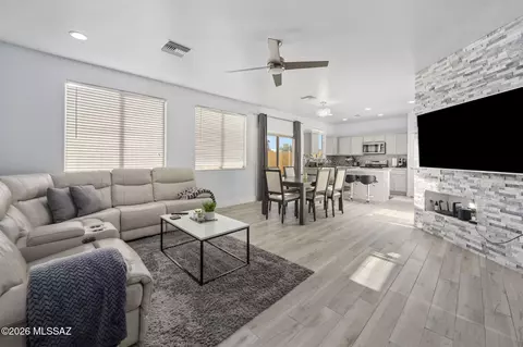 3830 E 3rd St #9, Tucson, AZ 85716