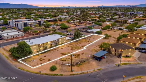 216 E Yavapai Rd, Tucson, AZ 85705