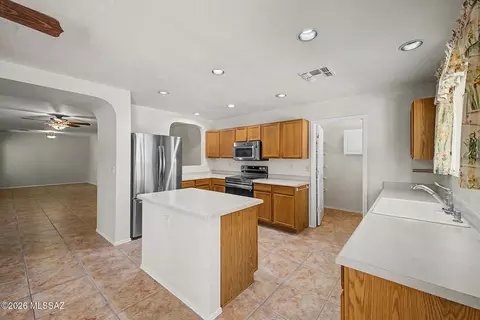 Kitchen - 8699 E Semple St, Tucson, AZ 85747 photo 5 of 5