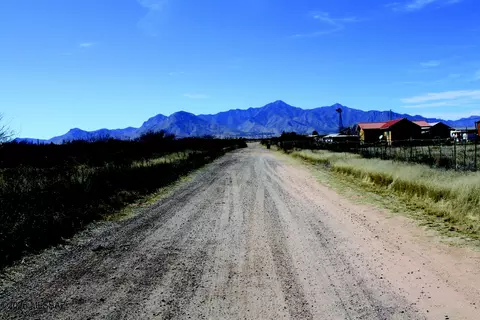 5 E 52 Acres E Chaco Ln #D, Hereford, AZ 85615 photo 4