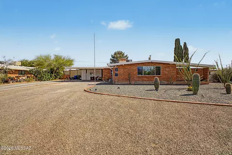 5936 E Hawthorne St, Tucson, AZ 85711