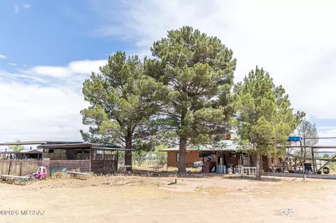 2457 N Long Canyon Dr, Willcox, AZ 85643