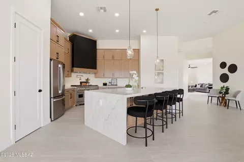 Kitchen - 14527 E Sands Ranch Rd, Vail, AZ 85641 photo 4 of 7