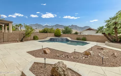 2196 E Rio Vistoso Ln, Oro Valley, AZ 85755
