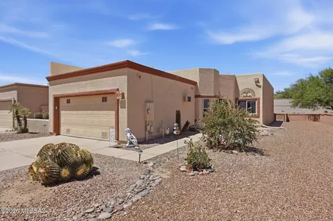 2452 S Orchard View Dr, Green Valley, AZ 85614