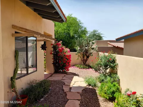 Exterior - 4592 E Red Mesa Dr, Tucson, AZ 85718 photo 5 of 8