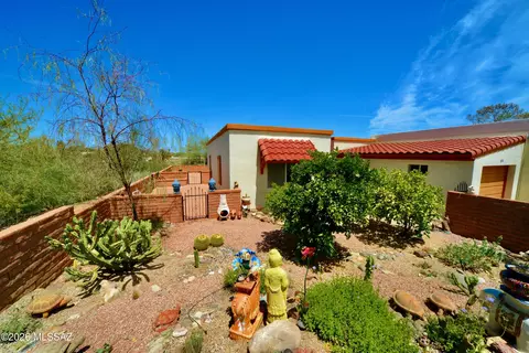 858 S Camino Guarina, Green Valley, AZ 85614