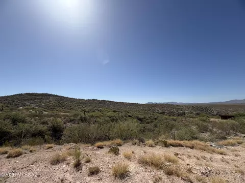11615 S Great Horned Owl Way, Vail, AZ 85641