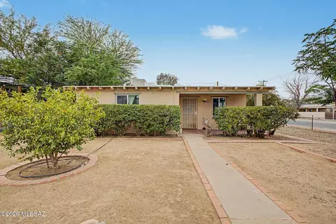 2467 N Sparkman Blvd, Tucson, AZ 85716