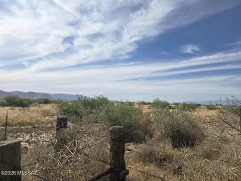 1246 Mckinley Ln, Willcox, AZ 85643