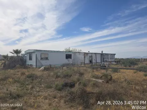 1246 Mckinley Ln, Willcox, AZ 85643 photo 3