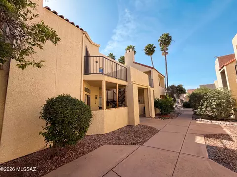 1200 E River Rd #C37, Tucson, AZ 85718