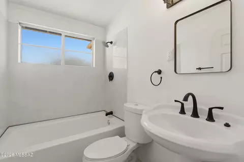Bath - 5014 E Baker St, Tucson, AZ 85711 photo 1 of 2