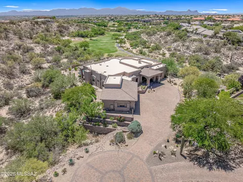11135 N Stargazer Dr, Oro Valley, AZ 85737
