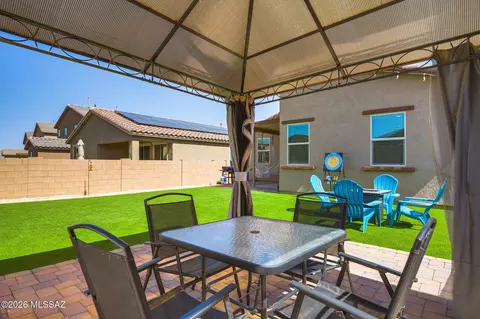 686 W Calle El Teclado, Sahuarita, AZ 85629