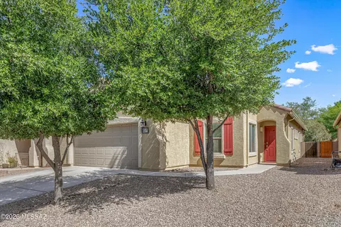 7508 W Phobos Dr, Tucson, AZ 85743