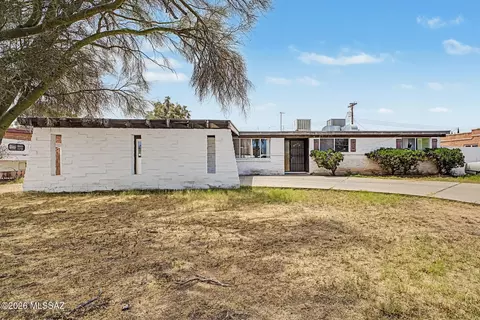 7518 E 31st St, Tucson, AZ 85710