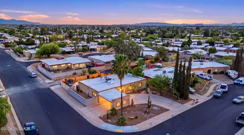 View/Area - 9120 E 26th St, Tucson, AZ 85710 photo 2 of 6